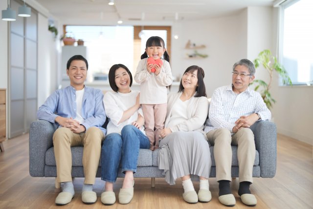 三世代家族の集まり